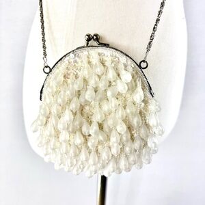 Vintage LA REGALE Ivory Iridescent Beaded Silver Plated Kisslock Evening Bag